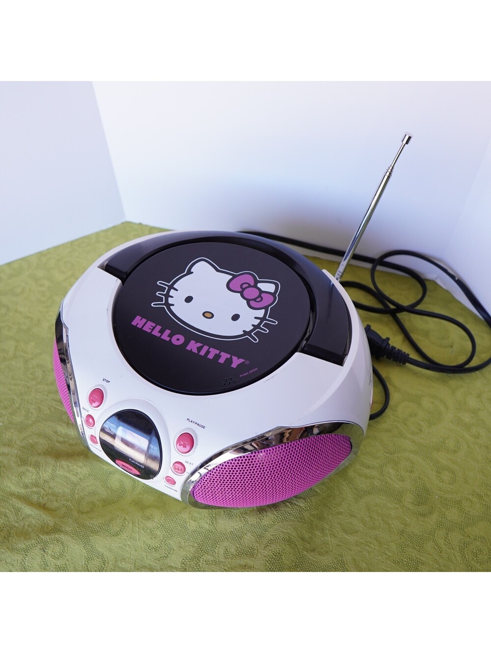 Hello Kitty CD Player Radio Stereo Boombox 2013 KT2026MBY Tested